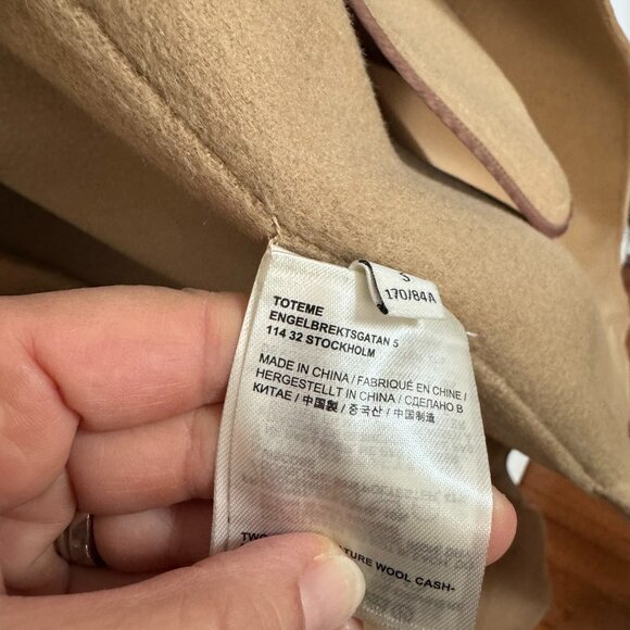 Toteme Signature Cashmere Wool Coat - Picture 4 of 4